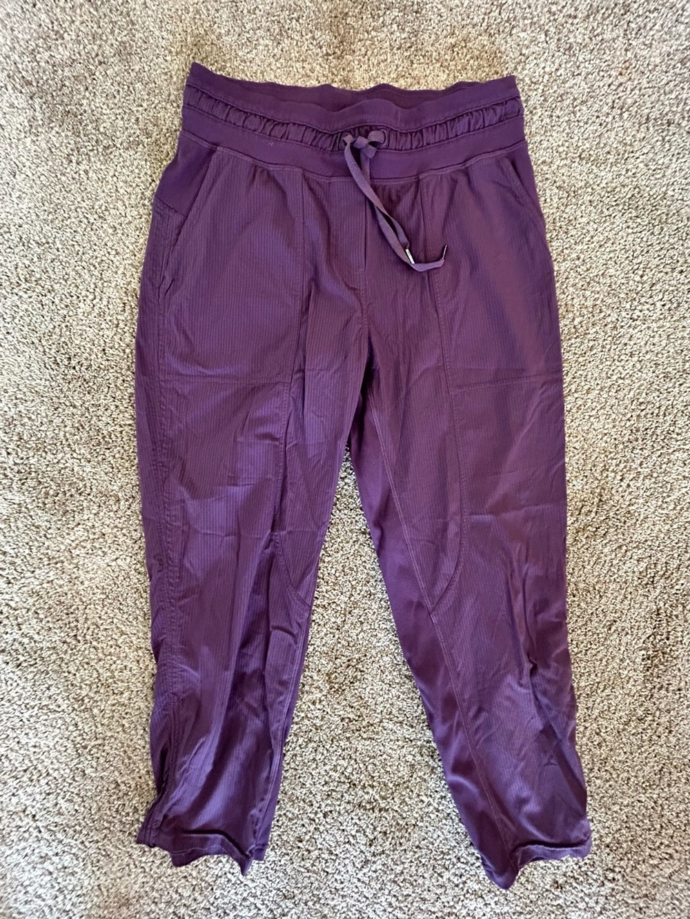 Lululemon Dance Studio Mid-rise Cropped Pant, Size 6, Purple Grape Thistle